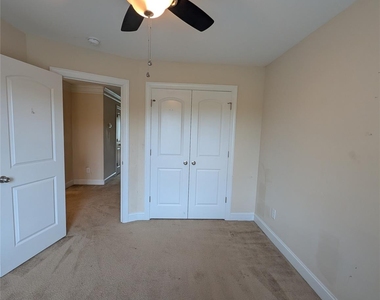 756 King Fisher Lane - Photo Thumbnail 15