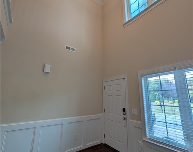756 King Fisher Lane - Photo Thumbnail 2
