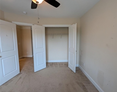 756 King Fisher Lane - Photo Thumbnail 16