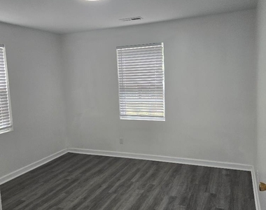 1200 Cheshire Avenue - Photo Thumbnail 1