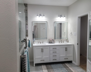 2824 Misty Ridge Lane - Photo Thumbnail 14