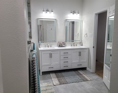2824 Misty Ridge Lane - Photo Thumbnail 13