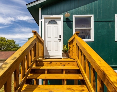 2402 Misty Lane - Photo Thumbnail 1