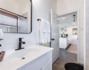 2402 Misty Lane - Photo Thumbnail 13