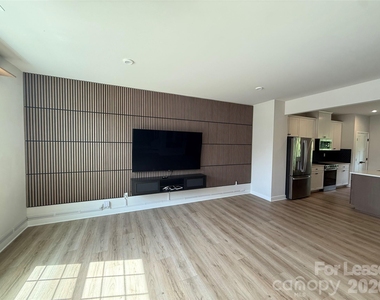 406 Serenity Circle - Photo Thumbnail 6