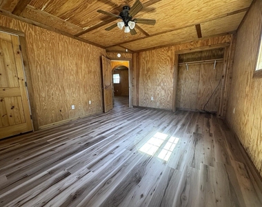 370 Private Road 4379 - Photo Thumbnail 6