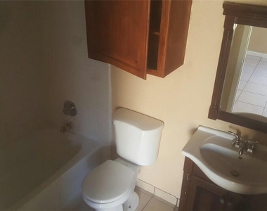 9811 Walnut Street - Photo Thumbnail 8
