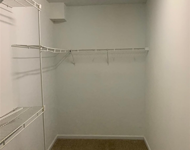 5012 Windcrest Way - Photo Thumbnail 8
