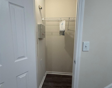 10281 University Park Lane - Photo Thumbnail 10