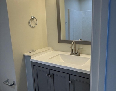 10281 University Park Lane - Photo Thumbnail 15