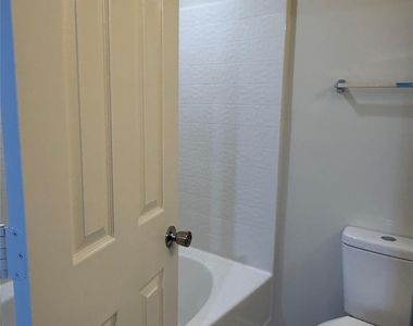 10281 University Park Lane - Photo Thumbnail 17