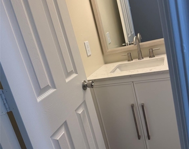 10281 University Park Lane - Photo Thumbnail 3