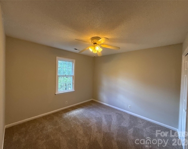 3505 Fortis Lane - Photo Thumbnail 14