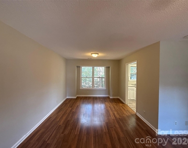 3505 Fortis Lane - Photo Thumbnail 3