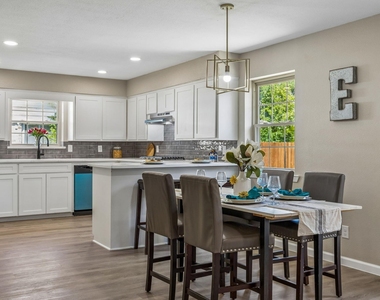 1725 Bardfield Avenue - Photo Thumbnail 5