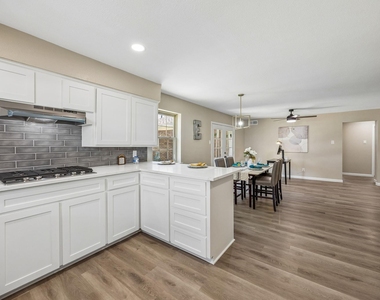 1725 Bardfield Avenue - Photo Thumbnail 4