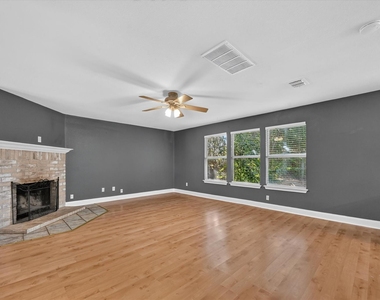 2613 Sundance Drive - Photo Thumbnail 5