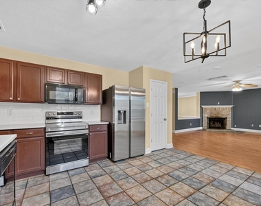 2613 Sundance Drive - Photo Thumbnail 11