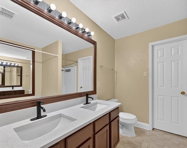 2613 Sundance Drive - Photo Thumbnail 17