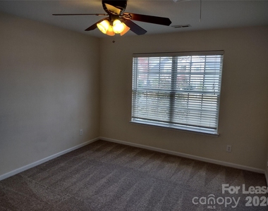 3012 Stevens Schultz Lane - Photo Thumbnail 17