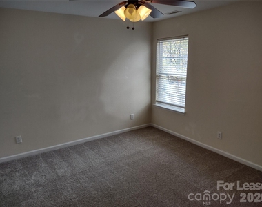 3012 Stevens Schultz Lane - Photo Thumbnail 15