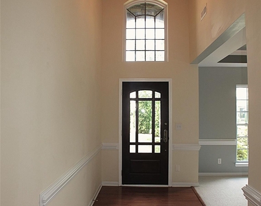 3012 Stevens Schultz Lane - Photo Thumbnail 4