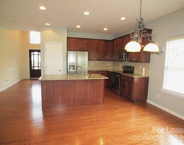 3012 Stevens Schultz Lane - Photo Thumbnail 2