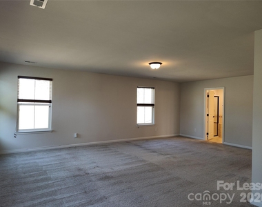 1737 Mill Creek Lane - Photo Thumbnail 23
