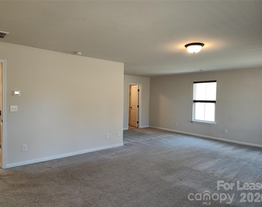 1737 Mill Creek Lane - Photo Thumbnail 24