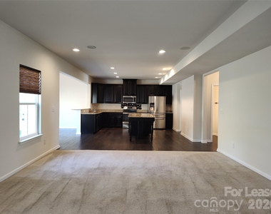 1737 Mill Creek Lane - Photo Thumbnail 6