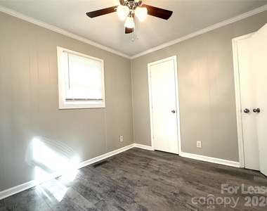 514 Wilson Street - Photo Thumbnail 17