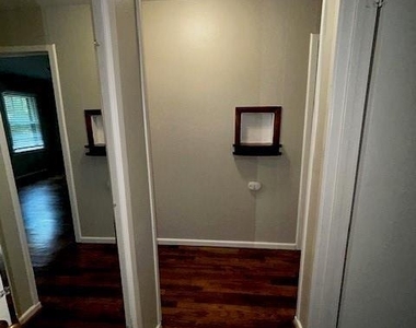 1103 L Avenue - Photo Thumbnail 22
