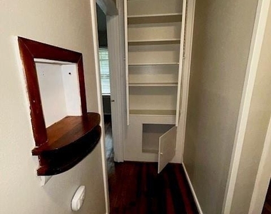 1103 L Avenue - Photo Thumbnail 12