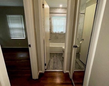 1103 L Avenue - Photo Thumbnail 21