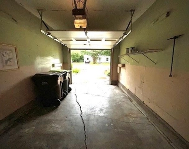 1103 L Avenue - Photo Thumbnail 17