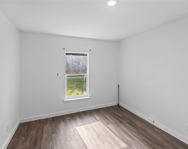 1613 Irwin Lane - Photo Thumbnail 23