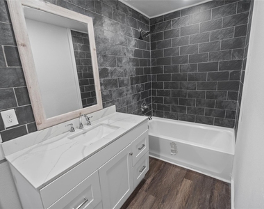 1613 Irwin Lane - Photo Thumbnail 17