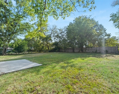 1613 Irwin Lane - Photo Thumbnail 31