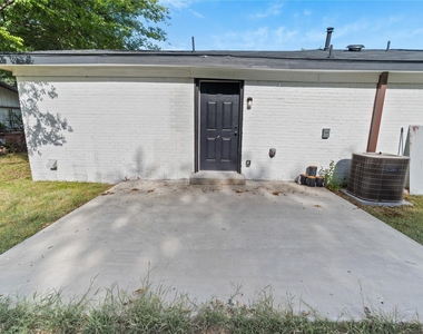 1613 Irwin Lane - Photo Thumbnail 30