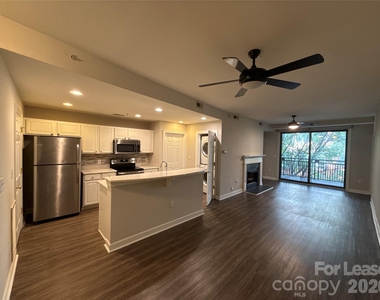 718 W Trade Street - Photo Thumbnail 1