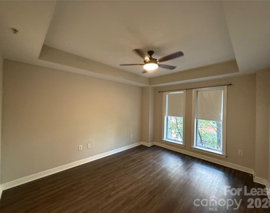 718 W Trade Street - Photo Thumbnail 6