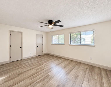 2404 Kentfield Lane - Photo Thumbnail 13