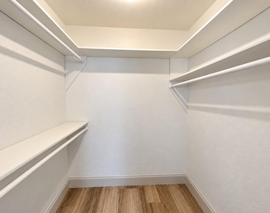 2404 Kentfield Lane - Photo Thumbnail 10