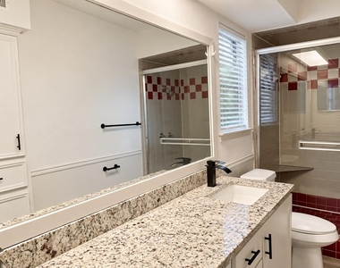 2404 Kentfield Lane - Photo Thumbnail 14