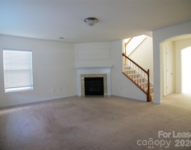 11701 Village Pond Drive - Photo Thumbnail 8