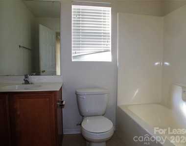 11701 Village Pond Drive - Photo Thumbnail 10