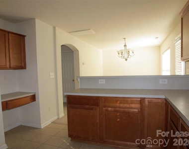 11701 Village Pond Drive - Photo Thumbnail 5