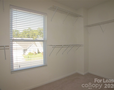 11701 Village Pond Drive - Photo Thumbnail 13