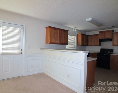 11701 Village Pond Drive - Photo Thumbnail 4