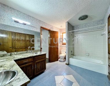 812 Newport Road - Photo Thumbnail 17